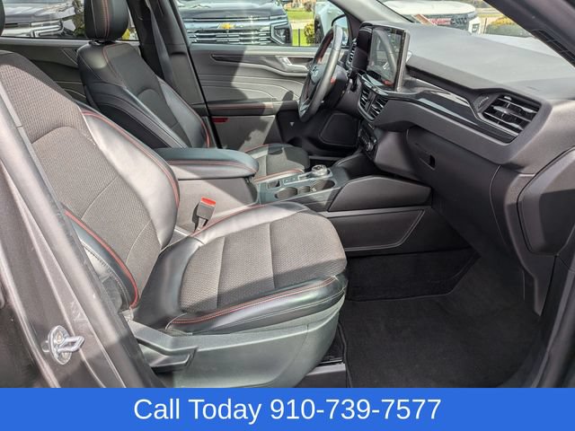 Used 2024 Ford Escape ST-Line w/ Tech Pack #1 FWD image 38