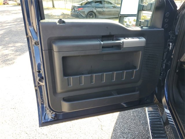 Used 2016 Ford F250 Lariat w/ Chrome Package image 8