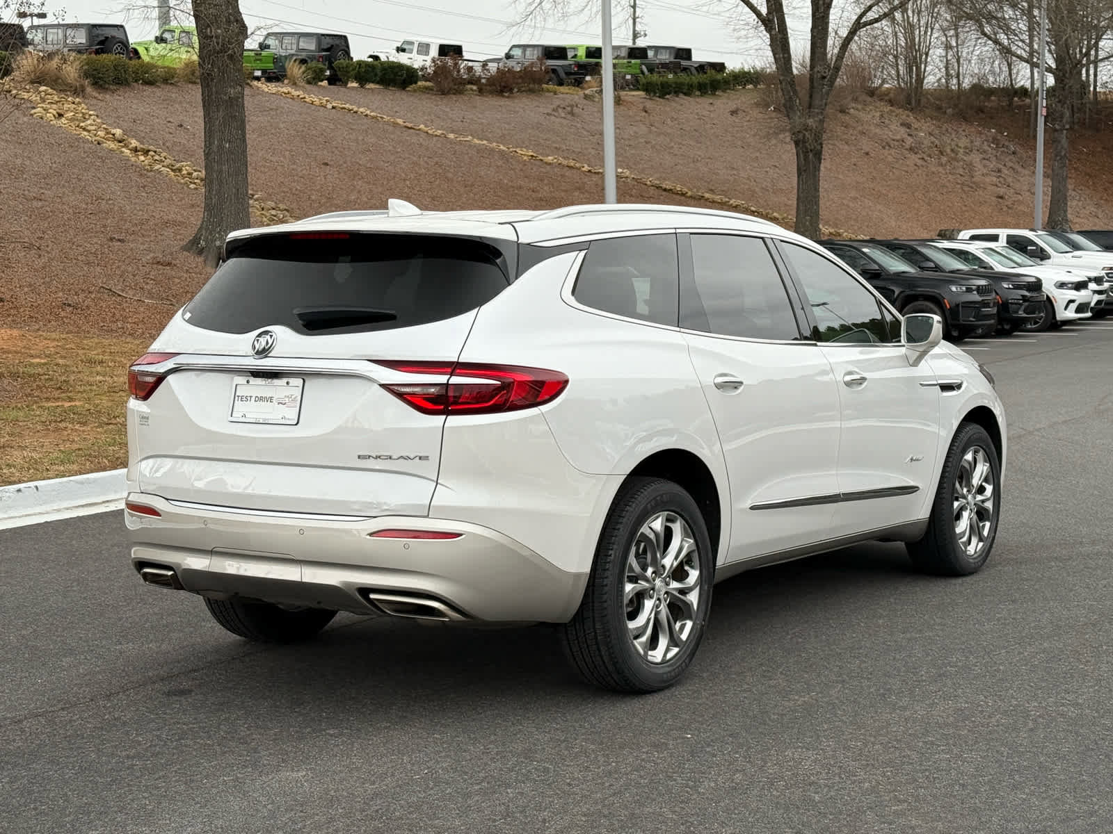Used 2019 Buick Enclave Avenir w/ Avenir Technology Package image 4