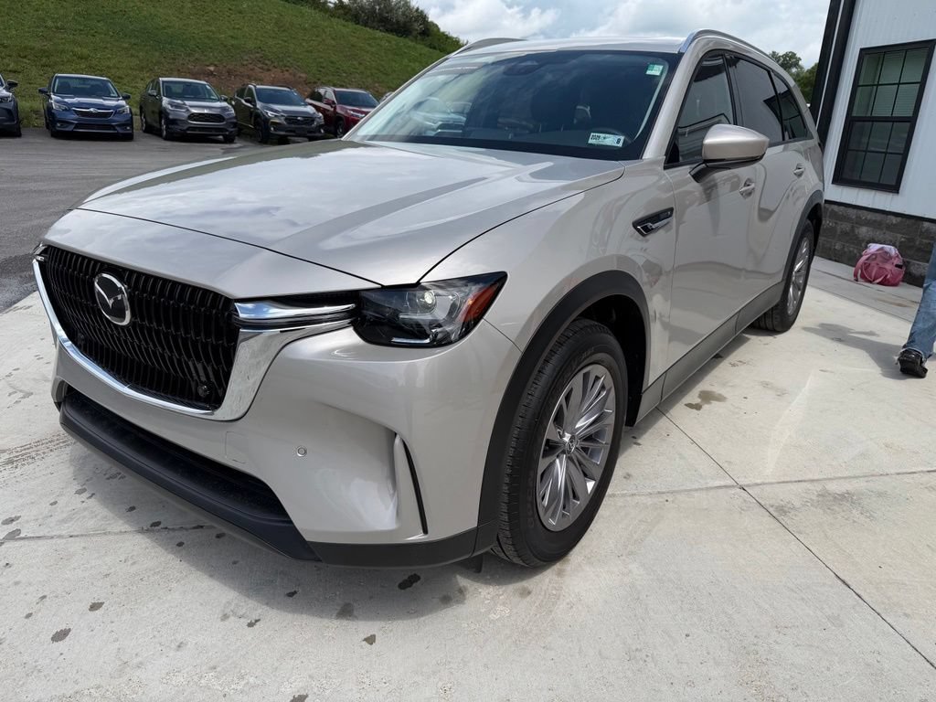 Certified 2025 MAZDA CX-90 Plug-In Hybrid w/ Preferred AWD/4WD image 3