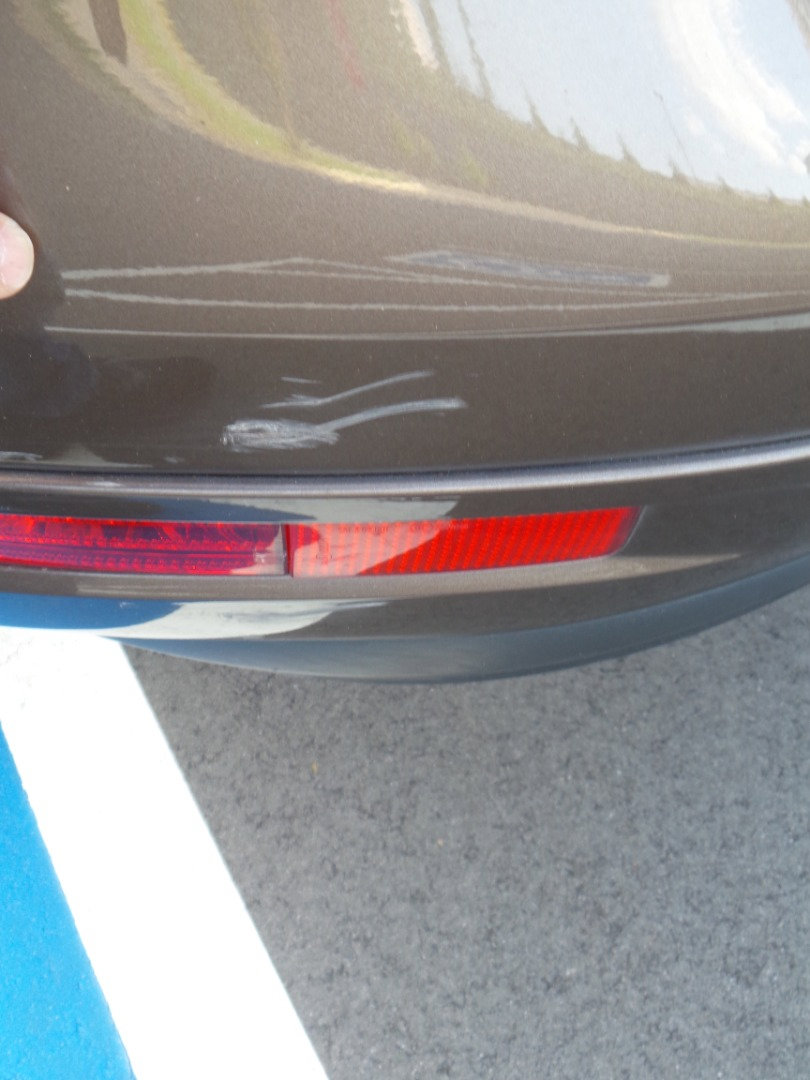 Used 2013 Volkswagen Touareg VR6 image 47