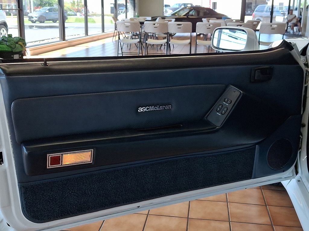 Used 1989 Ford Mustang LX image 14