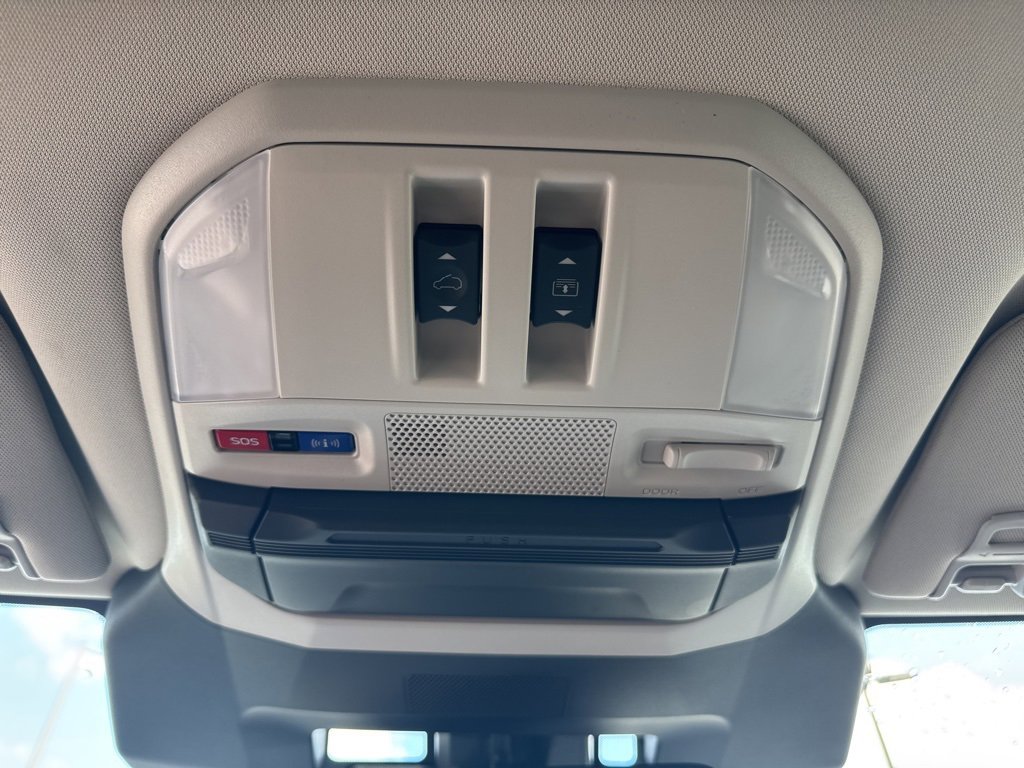 New 2025 Subaru Ascent Limited image 19