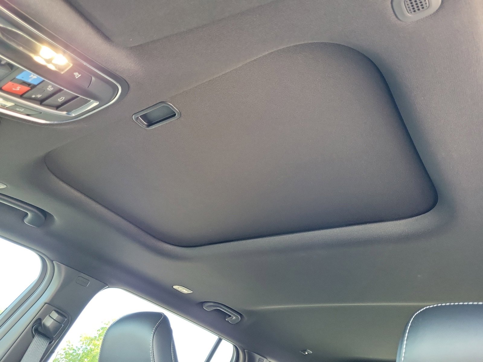 New 2025 Jeep Grand Cherokee L Altitude image 17