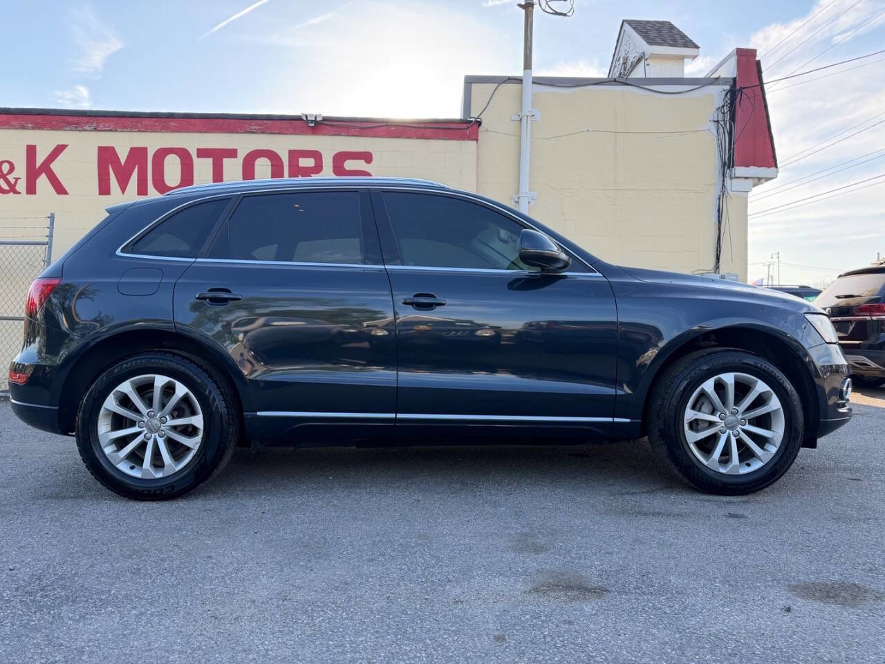 Used 2013 Audi Q5 2.0T Premium w/ Lighting Pkg AWD/4WD image 8