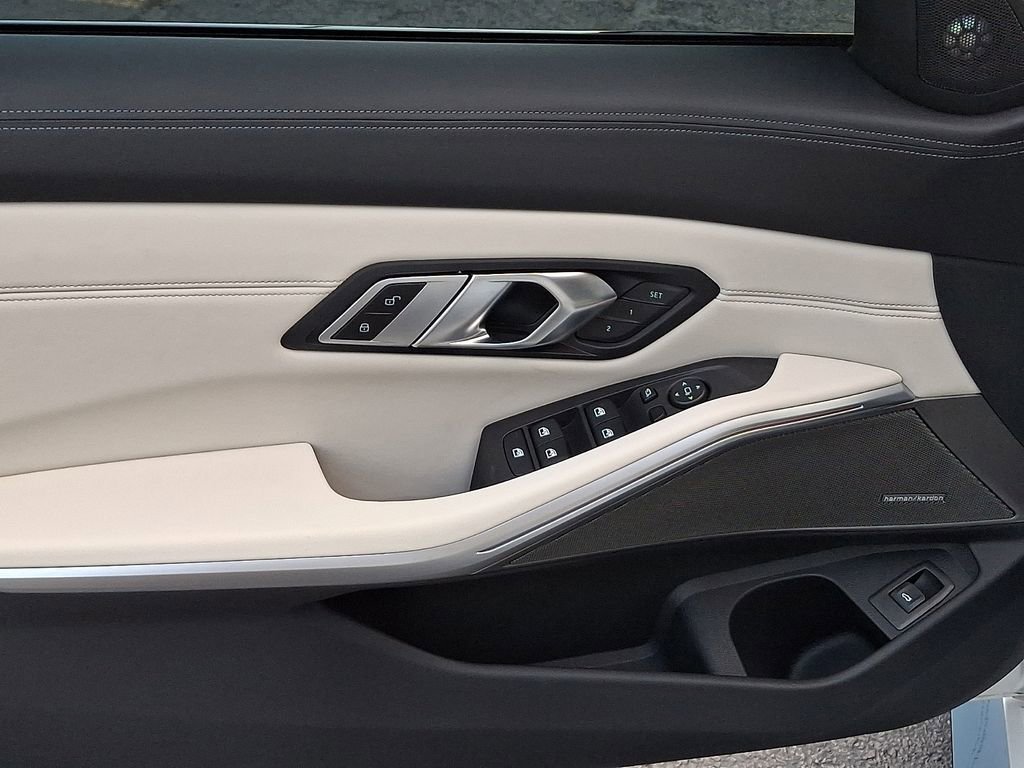 Used 2023 BMW M3 Competition w/ M Carbon Exterior Package image 18