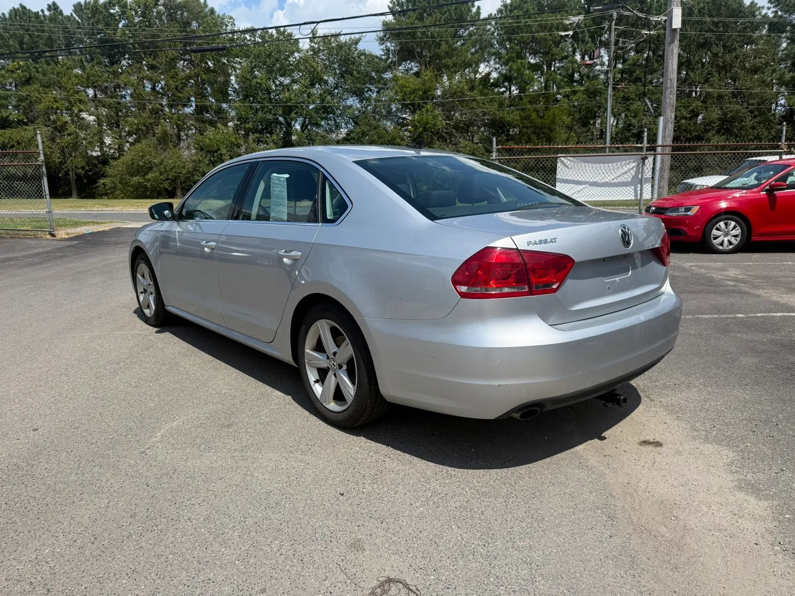Used 2013 Volkswagen Passat 2.5 SE FWD image 3