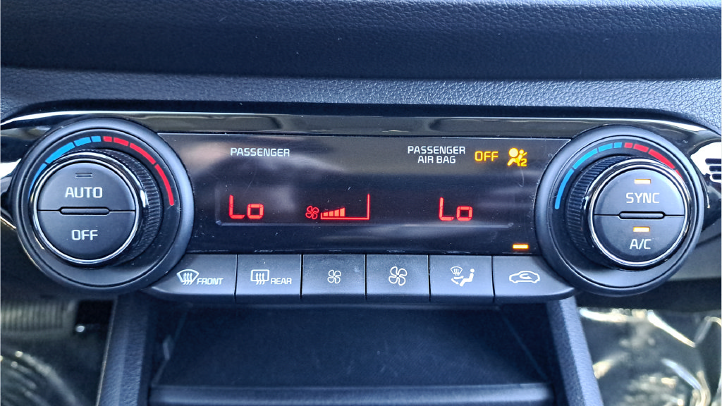 Used 2019 Kia Forte LXS FWD image 22
