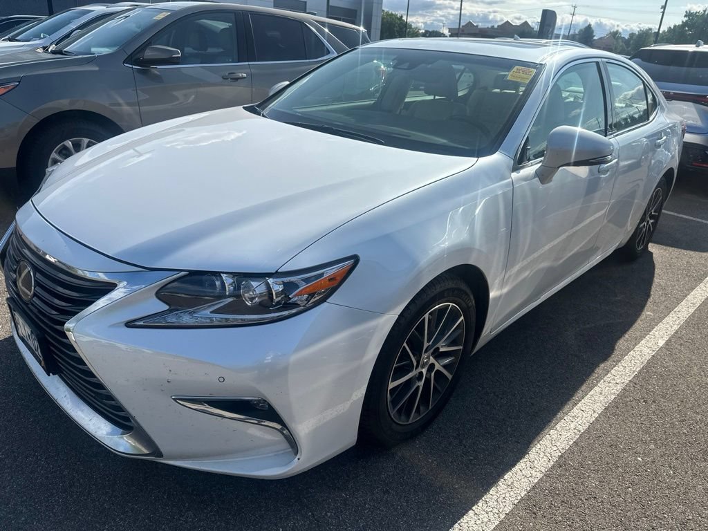 Used 2017 Lexus ES 350 w/ Luxury Package FWD image 20