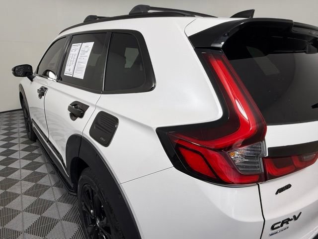 Used 2025 Honda CR-V Sport Touring image 6