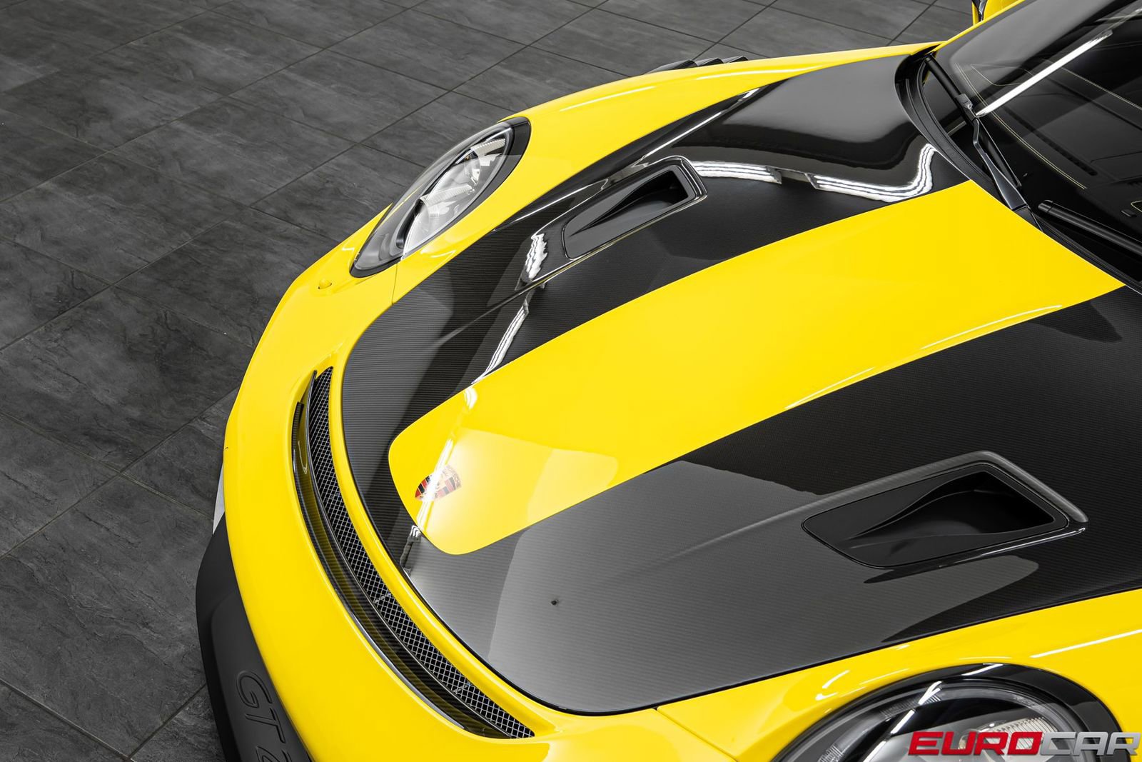 Used 2019 Porsche 911 GT2 RS RWD image 9