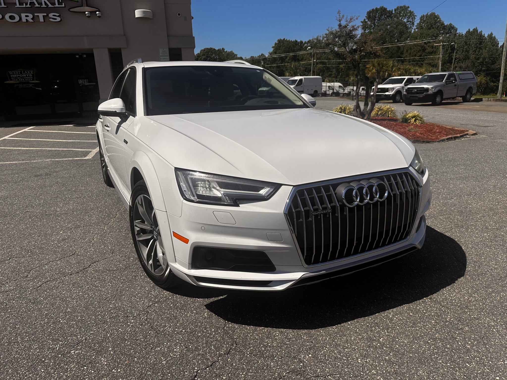 Used 2018 Audi A4 2.0T allroad Prestige w/ Prestige Package image 2