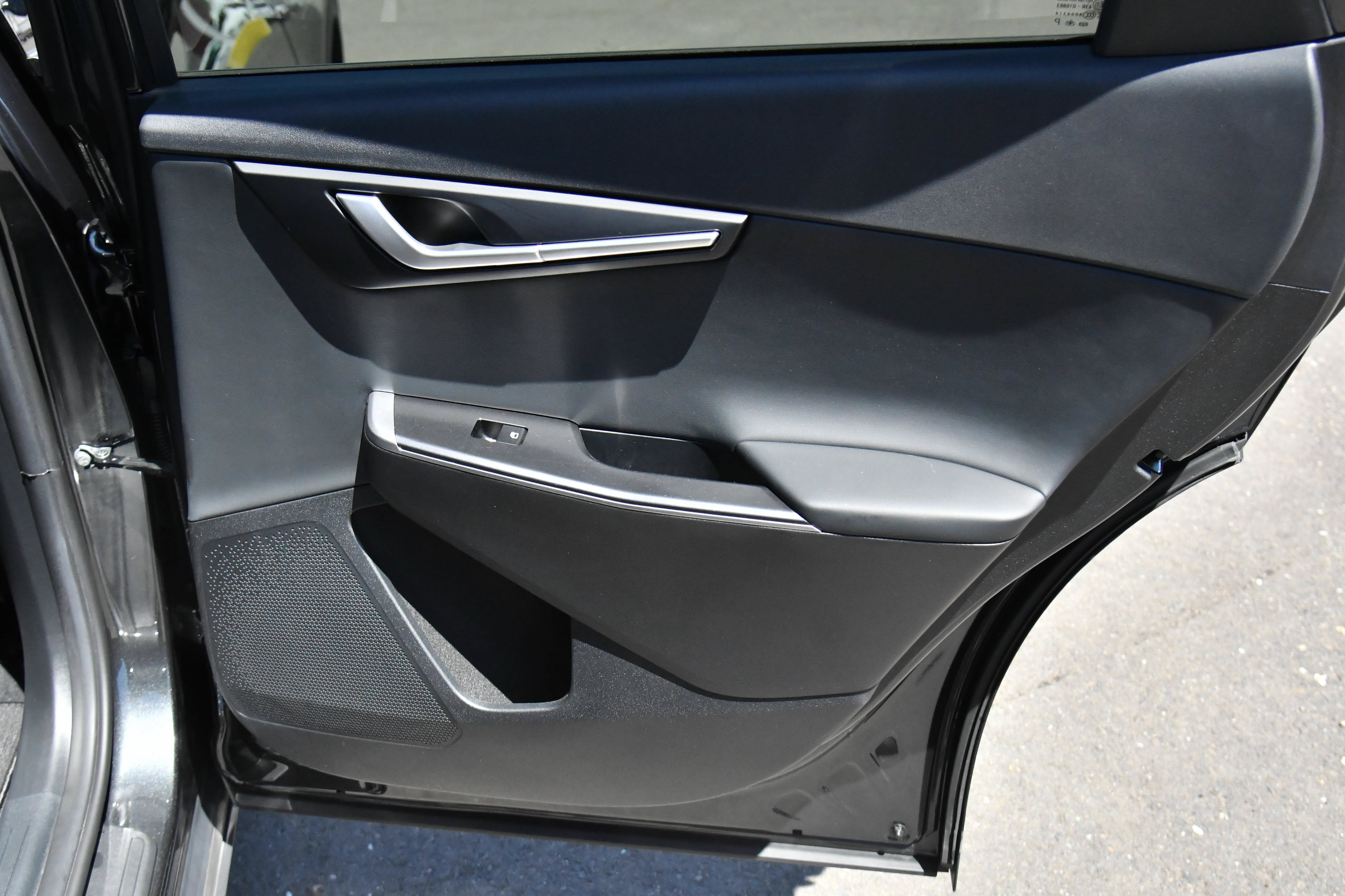 Used 2024 Kia EV6 Light RWD image 44