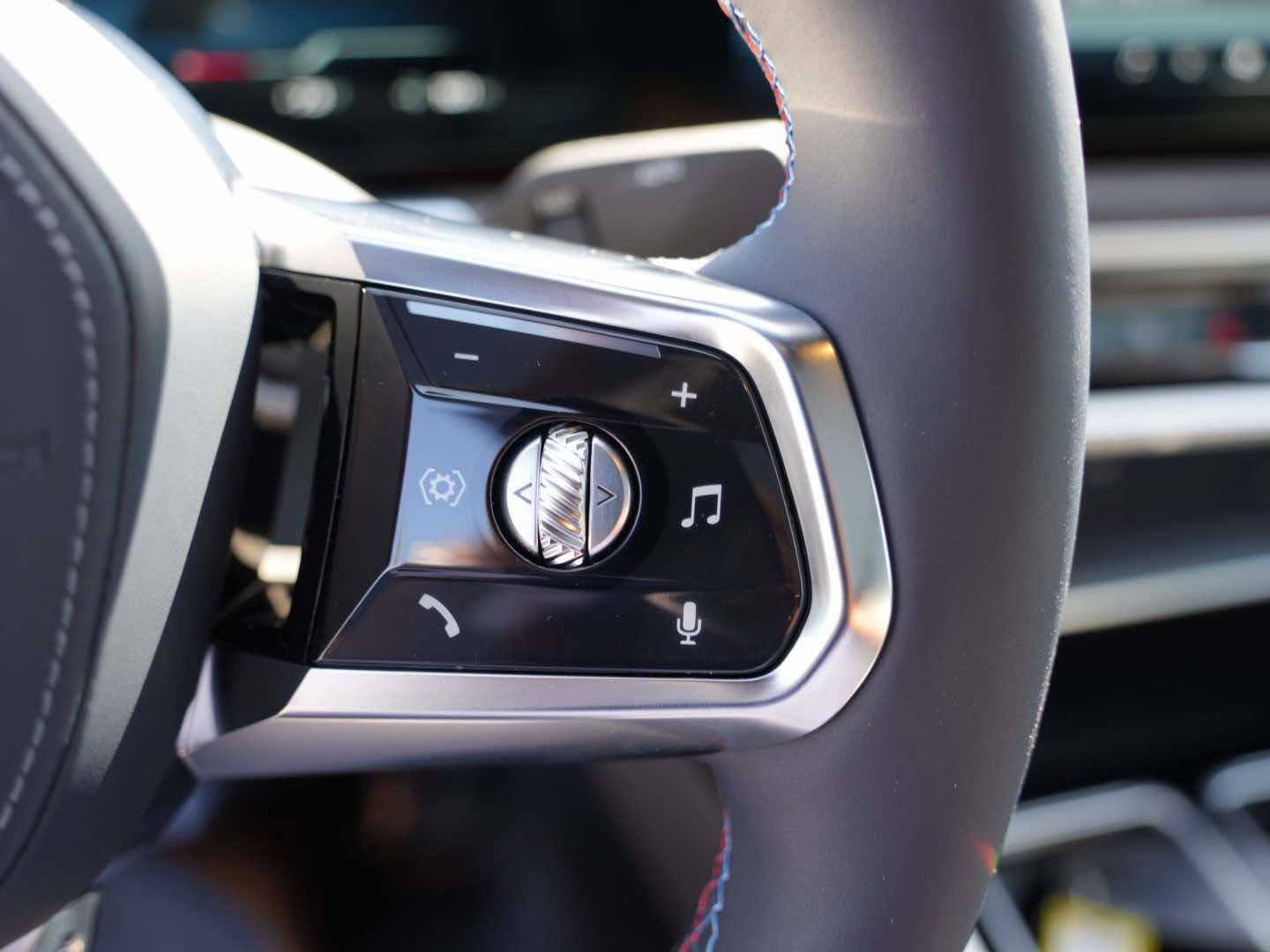 Used 2025 BMW i7 M70 image 16