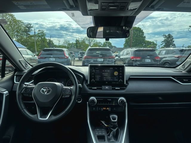 Used 2019 Toyota RAV4 XLE Premium w/ Cold Weather Package AWD/4WD image 20