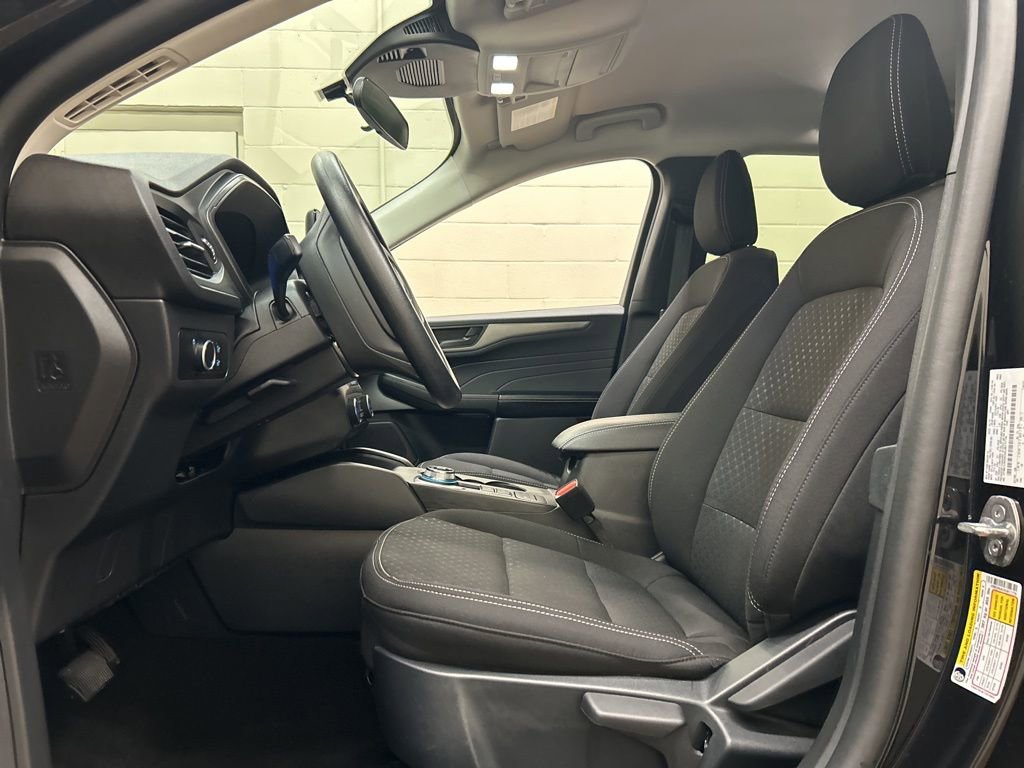 Used 2025 Ford Escape Active image 7