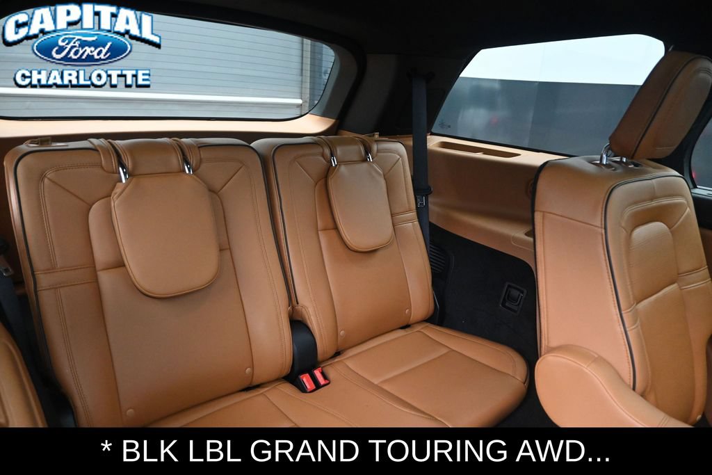 Used 2023 Lincoln Aviator Black Label Grand Touring AWD/4WD image 13