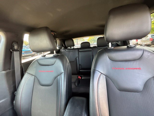 Used 2026 Jeep Compass Trailhawk AWD/4WD image 14
