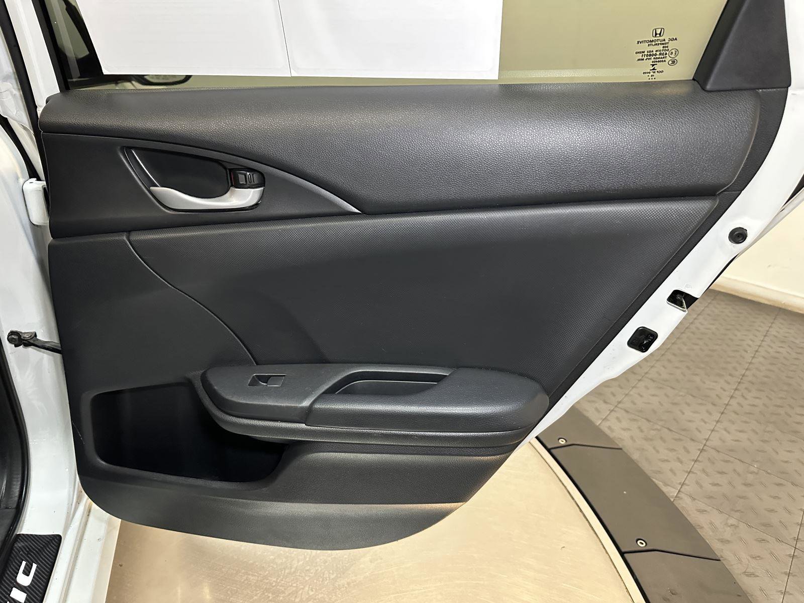 Used 2020 Honda Civic Sport image 33