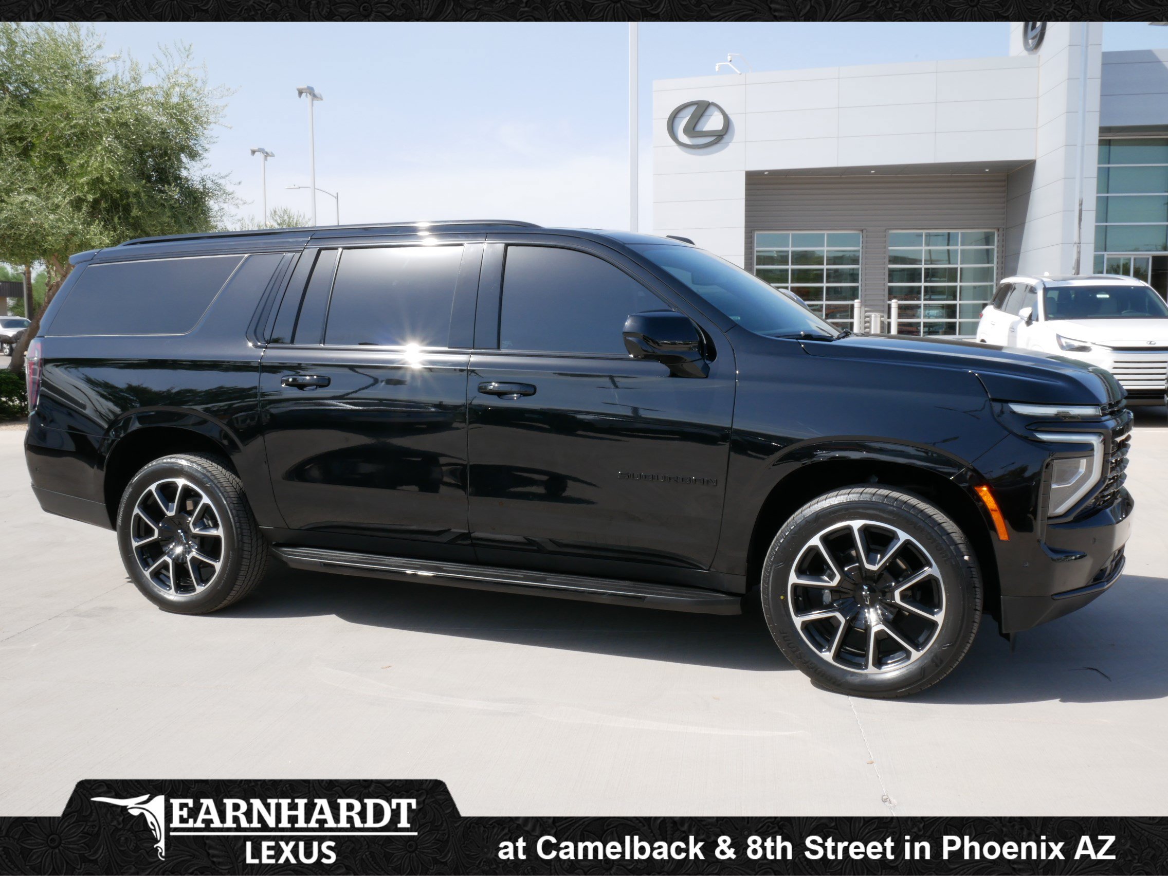 Used 2025 Chevrolet Suburban RST w/ Sun And Tow Package AWD/4WD image 13