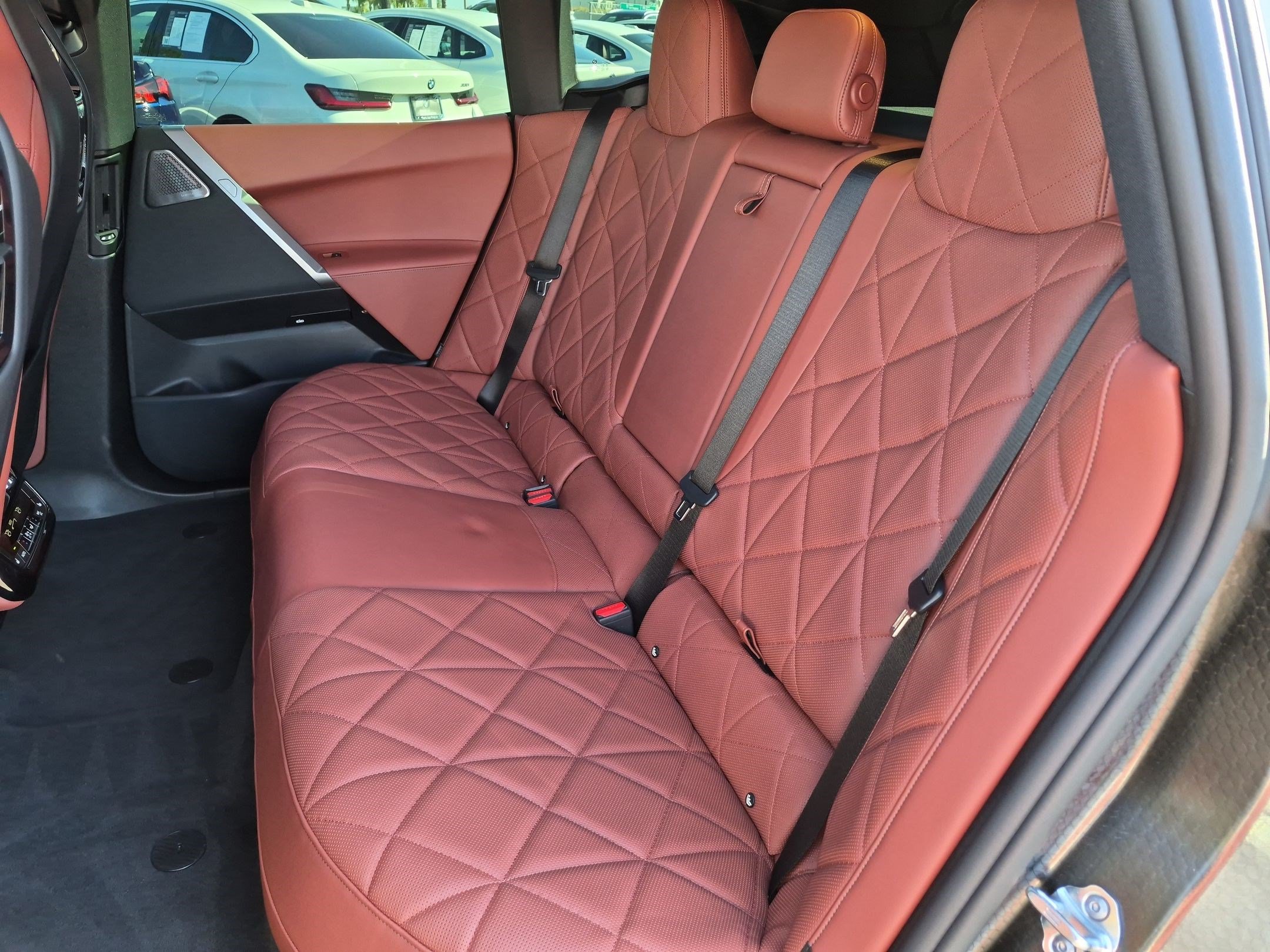 Certified 2026 BMW iX M70 AWD/4WD image 31