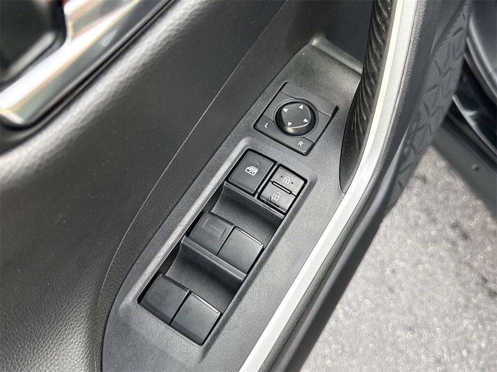 Used 2020 Toyota RAV4 TRD Off-Road image 30