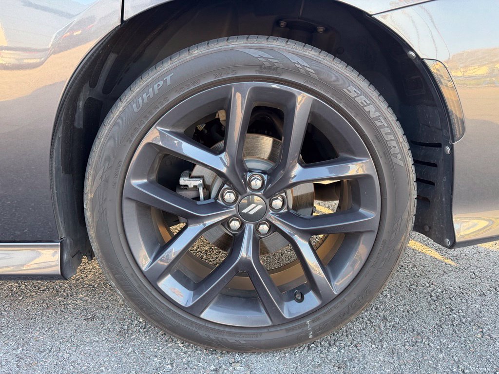 Used 2020 Dodge Charger R/T w/ Blacktop Package RWD image 3