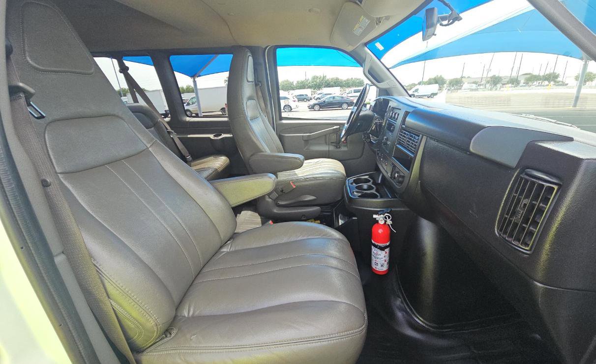 Used 2023 Chevrolet Express 3500 LS RWD image 8