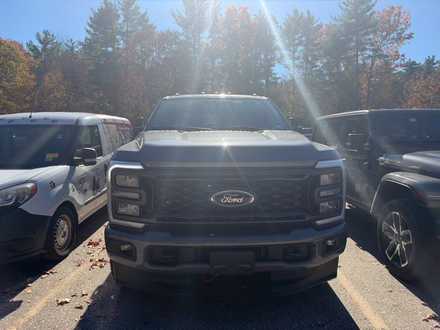 Used 2024 Ford F250 XLT w/ XLT Premium Package AWD/4WD image 2