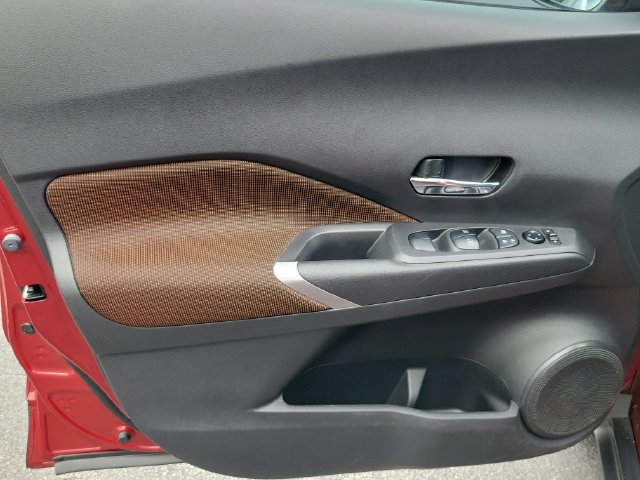 Used 2023 Nissan Kicks SR FWD image 16