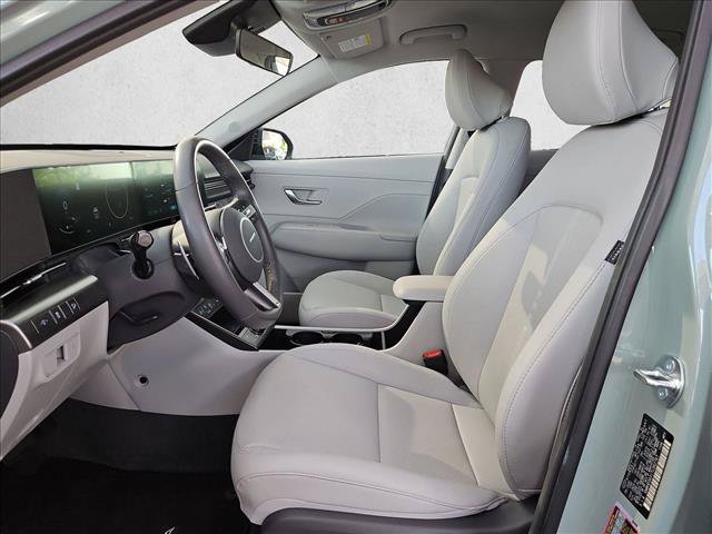 Used 2026 Hyundai Kona SEL Premium FWD image 16