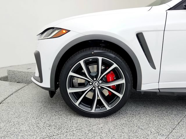 Certified 2026 Jaguar F-PACE SVR AWD/4WD image 17