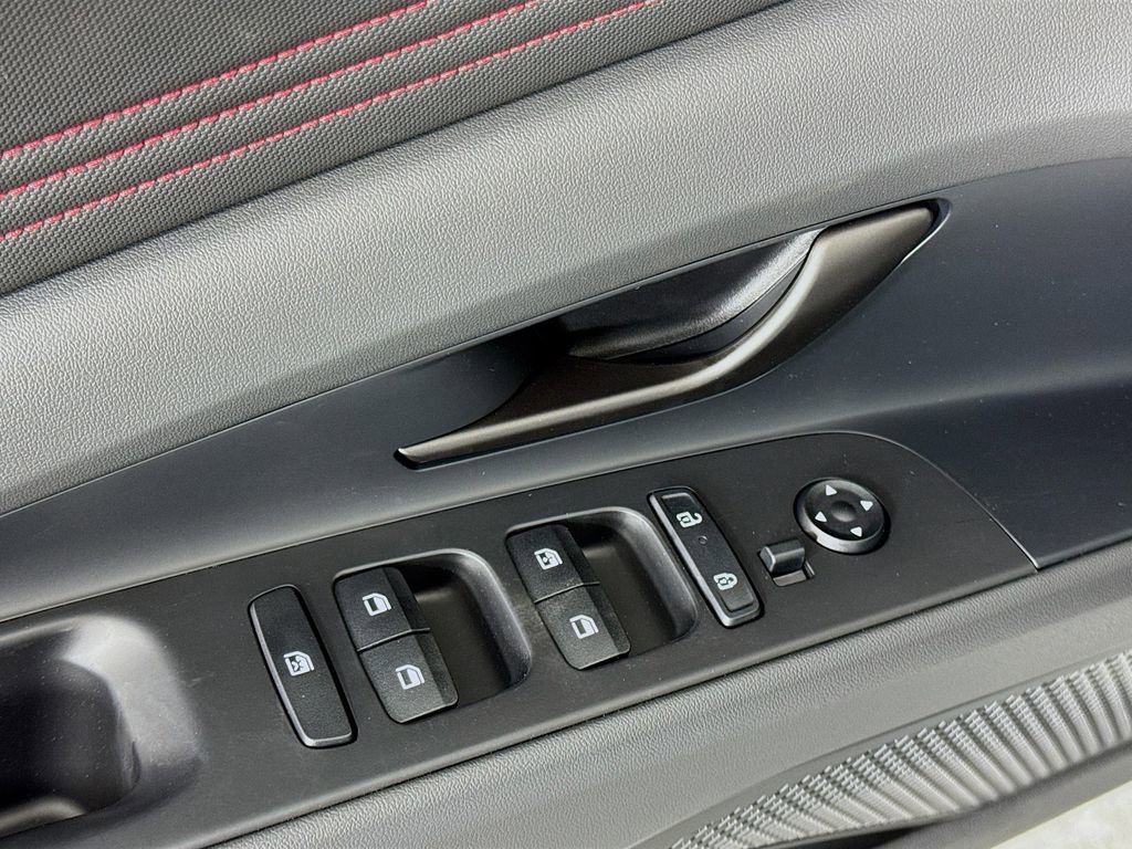 Certified 2026 Hyundai Elantra N Line FWD image 18