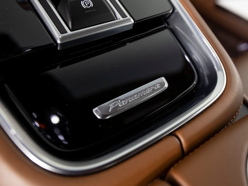 Certified 2023 Porsche Panamera 4 Platinum Edition AWD/4WD image 31