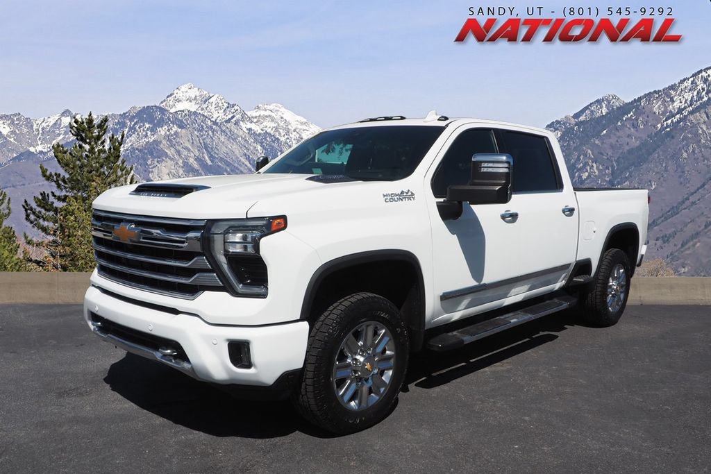 Used 2024 Chevrolet Silverado 3500 High Country w/ High Country Premium Package AWD/4WD image 1