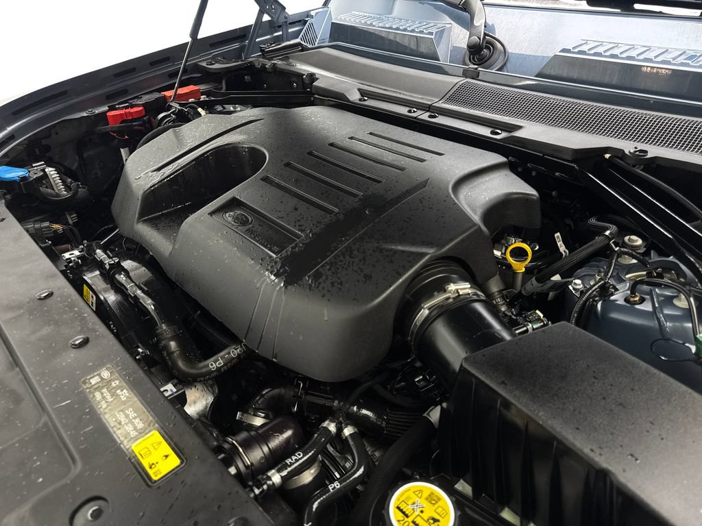Used 2024 Land Rover Defender 110 X-Dynamic SE AWD/4WD image 77