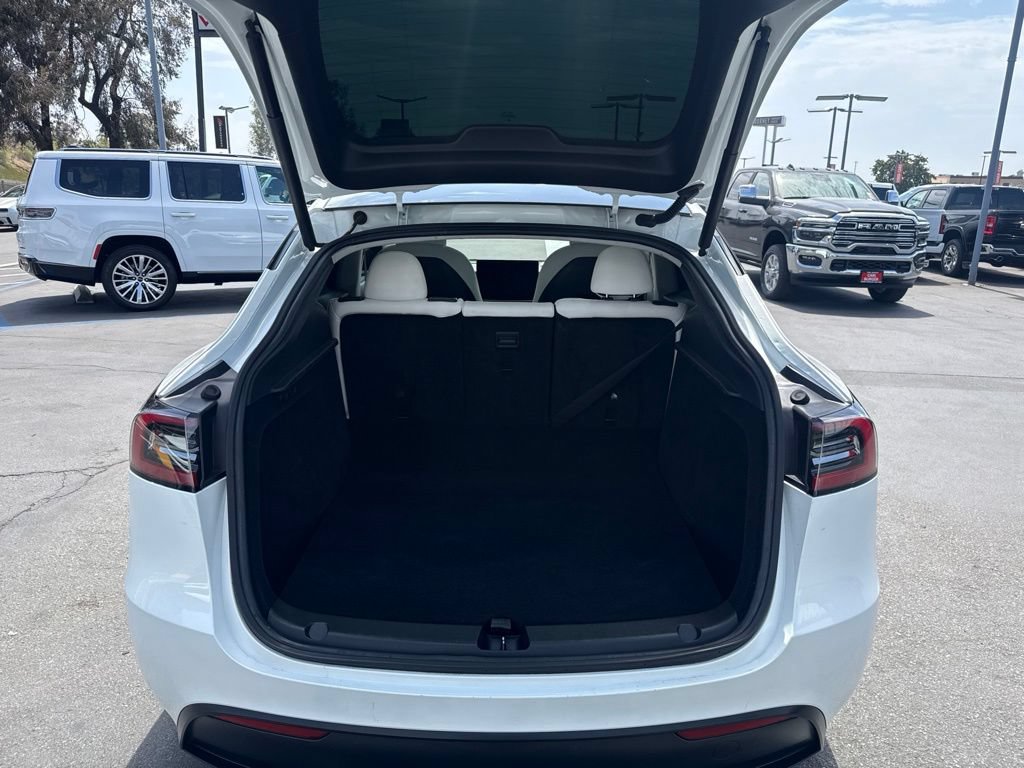 Used 2023 Tesla Model Y Long Range AWD/4WD image 7