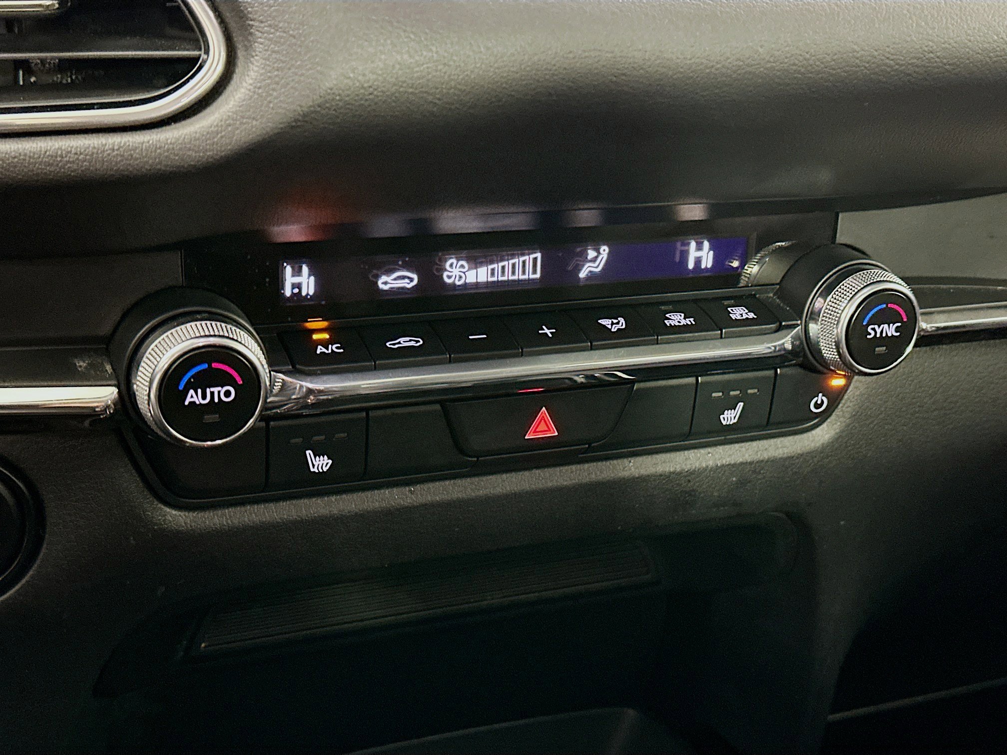 Used 2024 MAZDA CX-30 AWD 2.5 S w/ Premium Package image 24