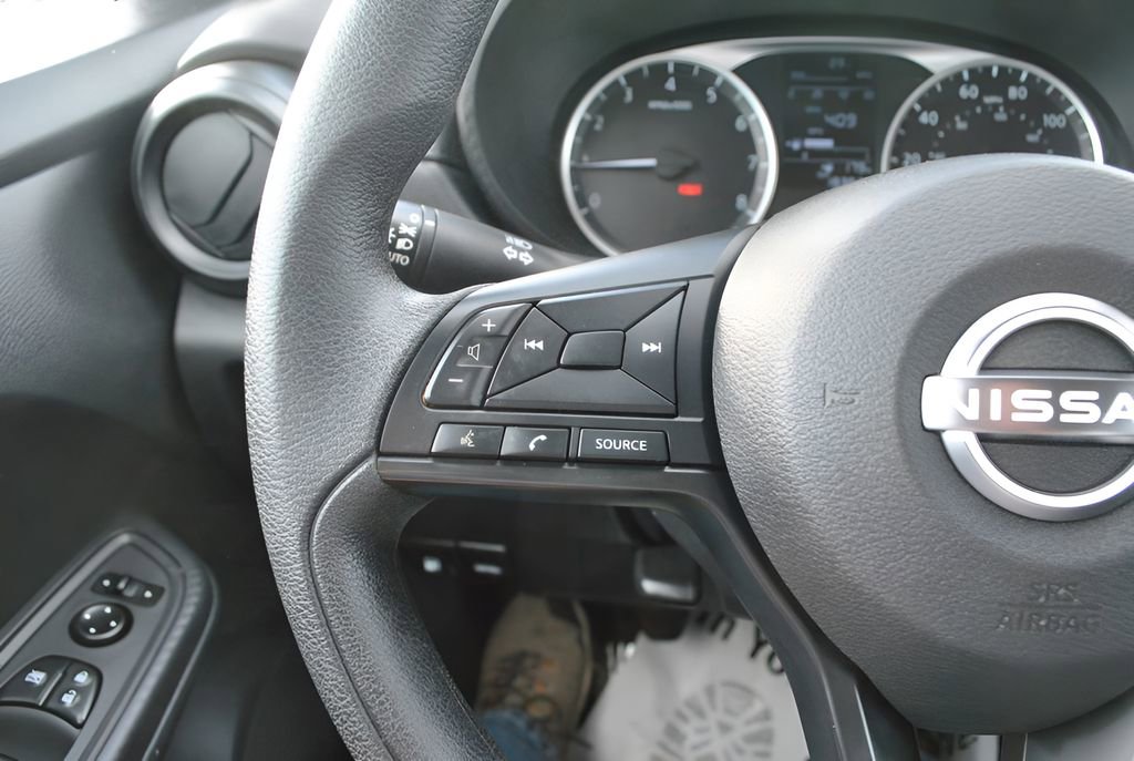 Used 2023 Nissan Versa S FWD image 21