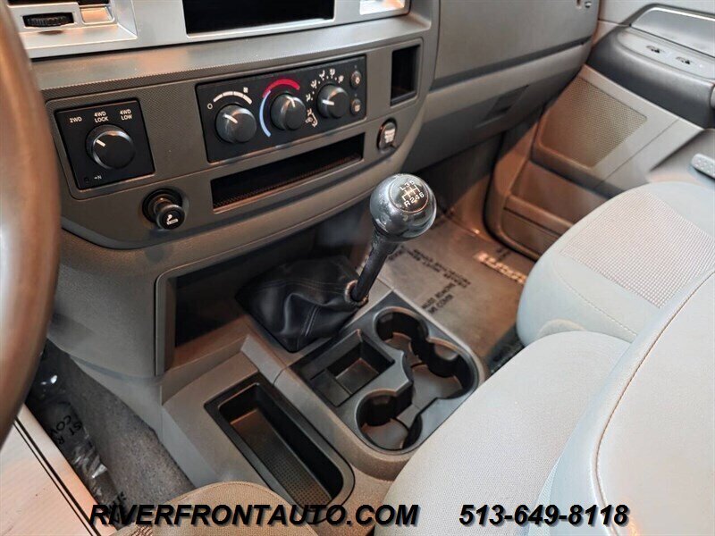 Used 2007 Dodge Ram 3500 Truck SLT w/ Quad Cab Big Horn Value Group AWD/4WD image 2