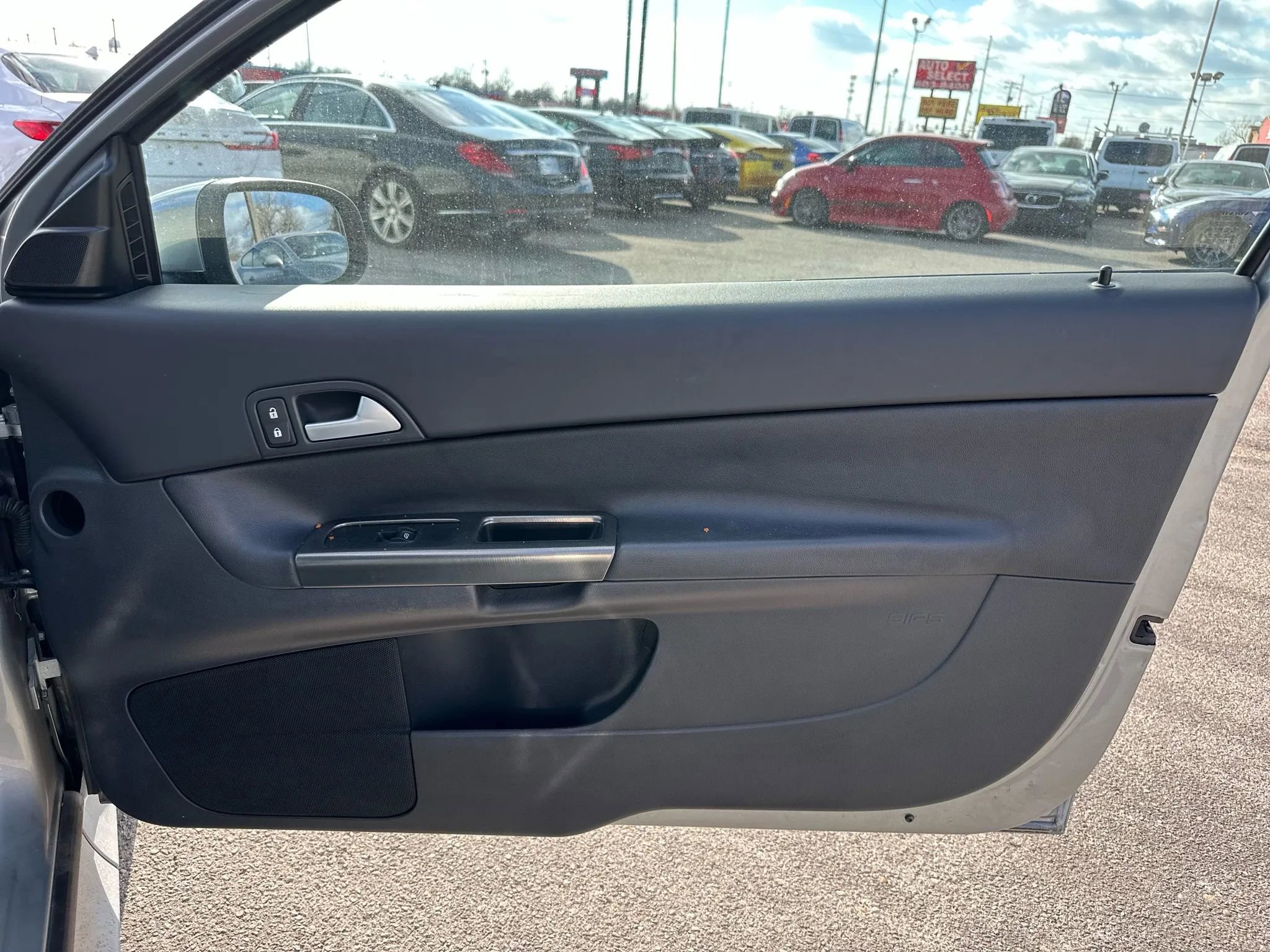 Used 2010 Volvo C30 T5 R-Design image 16