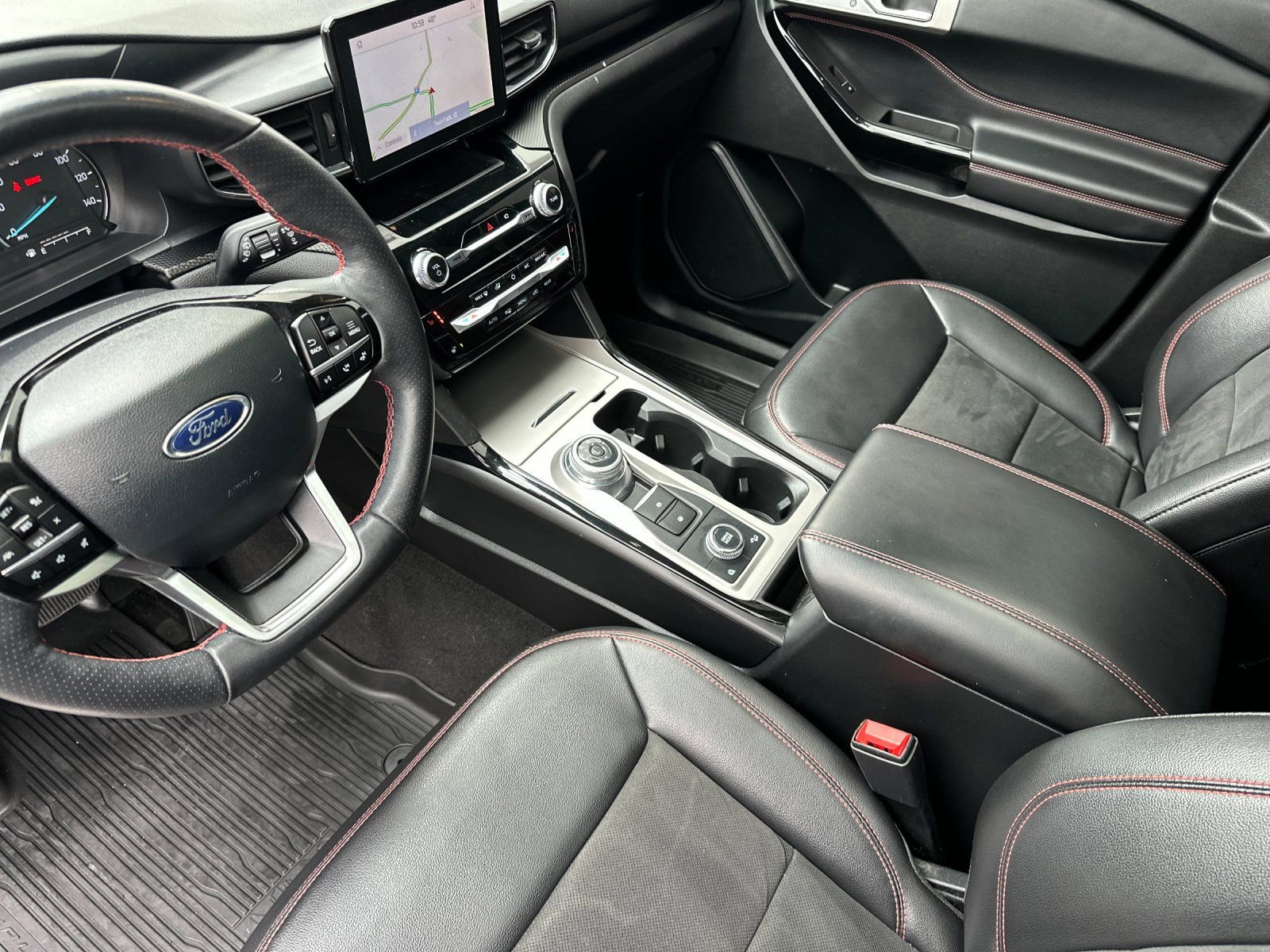 Used 2023 Ford Explorer ST-Line w/ Class IV Trailer Tow Package AWD/4WD image 10