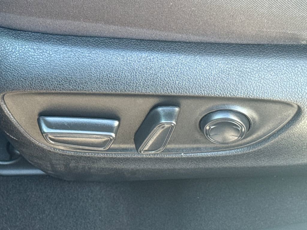 Used 2023 Toyota RAV4 XLE w/ XLE Grade Weather Package image 47