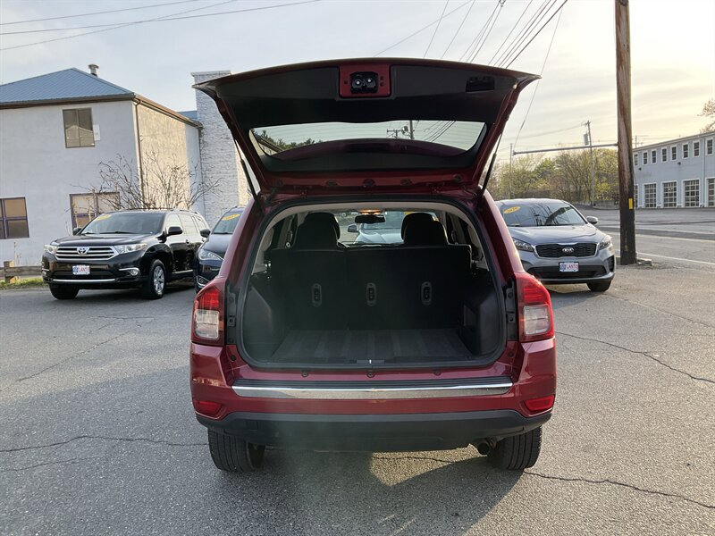 Used 2015 Jeep Compass High Altitude AWD/4WD image 11
