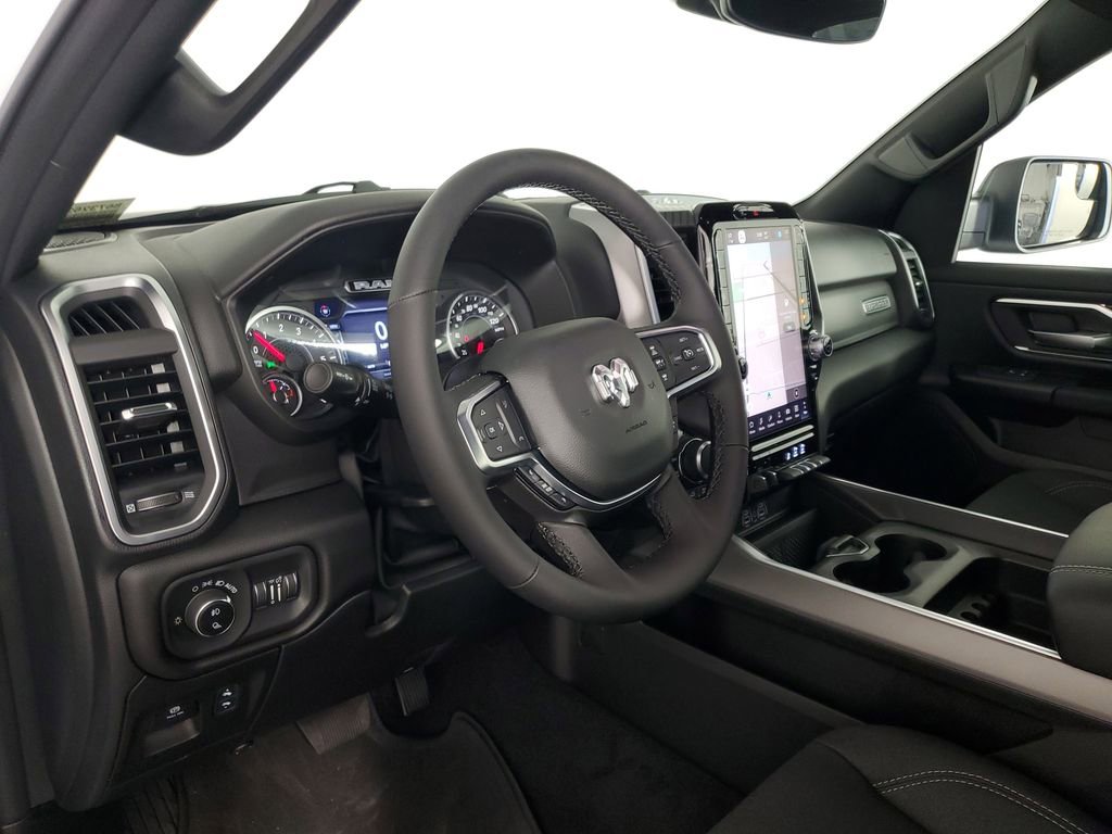 New 2026 RAM 1500 4x4 Crew Cab image 11