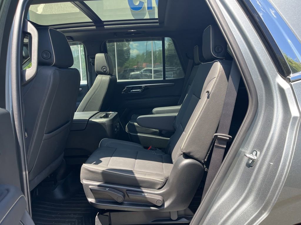 Used 2025 Chevrolet Tahoe Premier w/ Sun And Tow Package AWD/4WD image 9