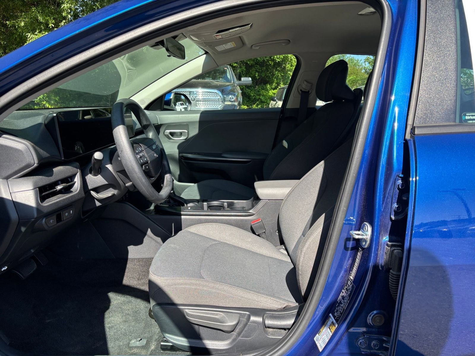 Used 2025 Kia K4 FWD image 25