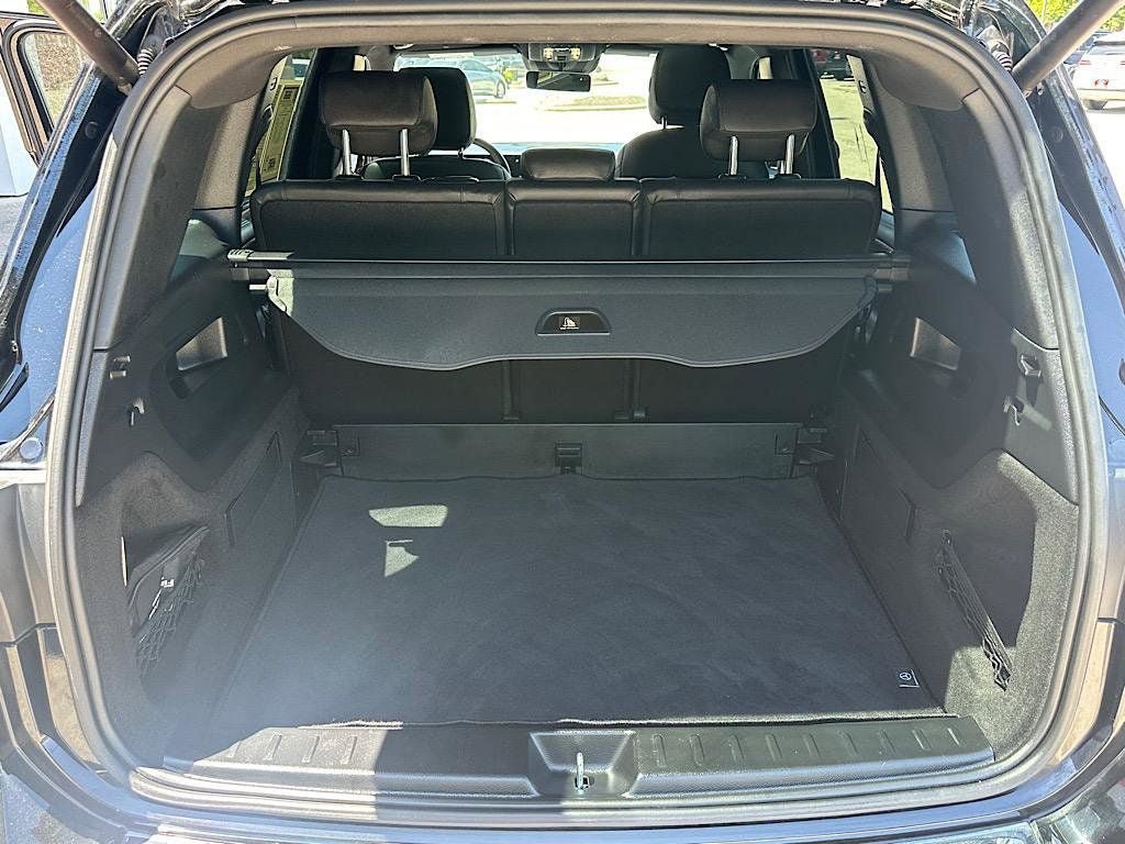 Used 2023 Mercedes-Benz GLB 250 4MATIC image 9