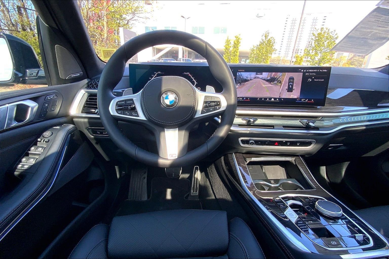 Used 2026 BMW X7 xDrive40i w/ M Sport Package AWD/4WD image 5