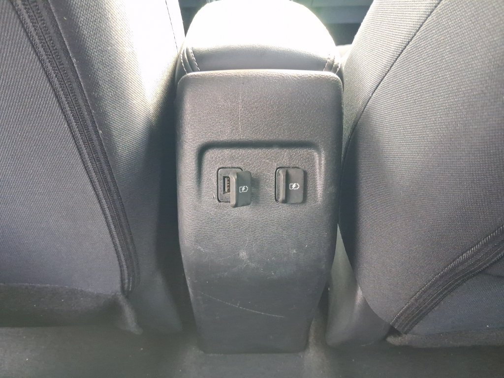 Certified 2023 Nissan Kicks SV FWD image 18
